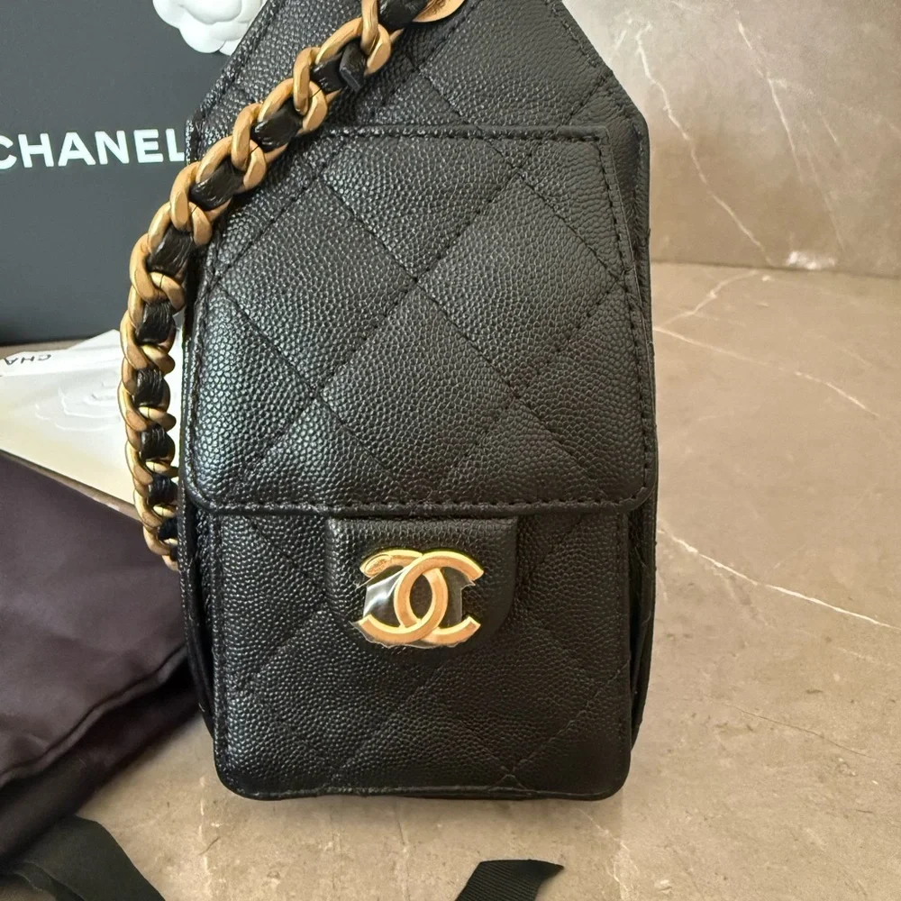 Chanel mini 25 Black caviar Quilted Shoulder Bag with Gold Chain! 100% AUTHENTIC - Picture 2 of 10